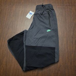 Nike Sportswear Tech Woven Oversized Straight Leg Track Pants HM7158-060 Men’s M
